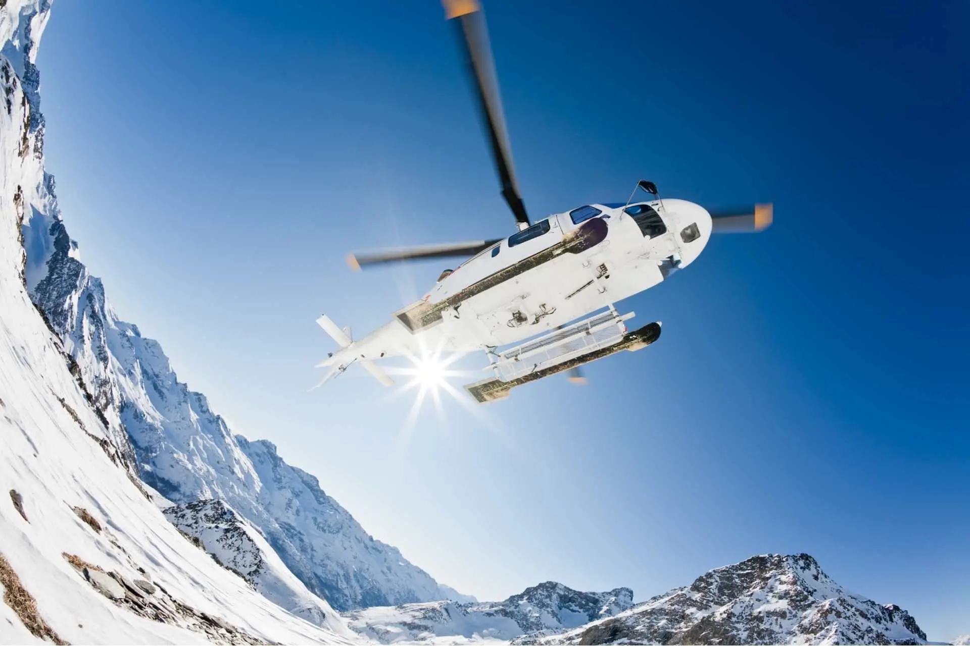 Helicopter heliskiing on the Arlberg